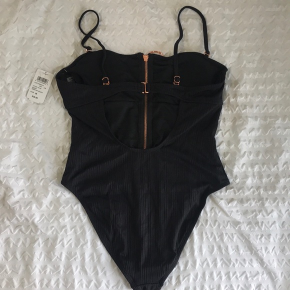 Swimsuit - Picture 2 of 4